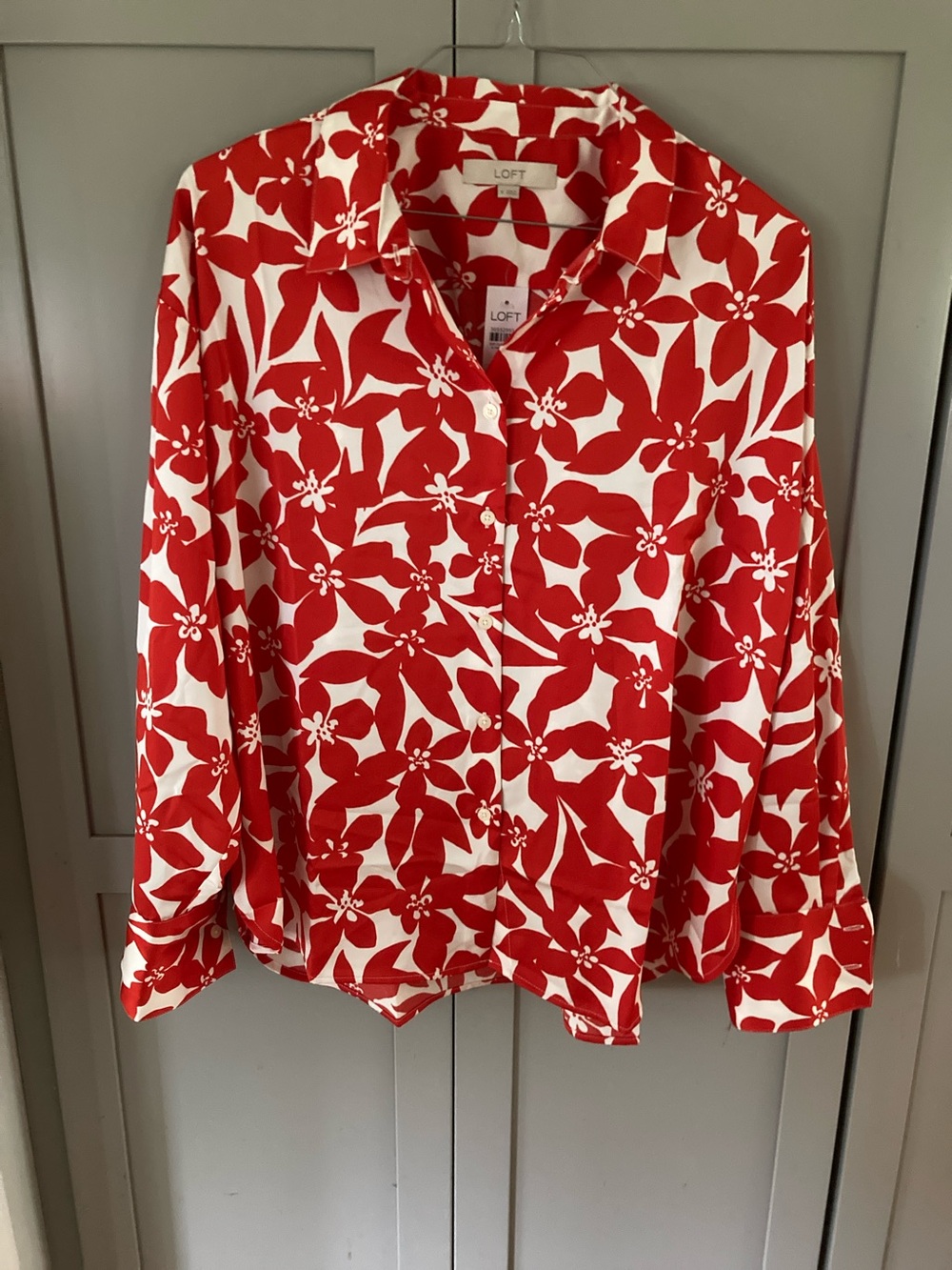 LOFT Red and White Floral Button-Down Shirt